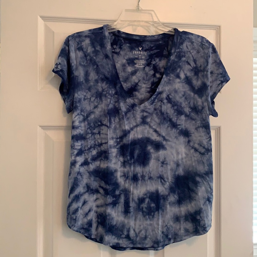 🆕 American Eagle Favorite Tee